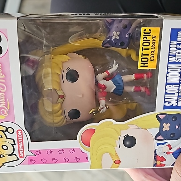 Pop Animation Sailor Moon Hot Topic Exclusive w Moon stick & Luna 🌑 🌙 - Picture 8 of 8